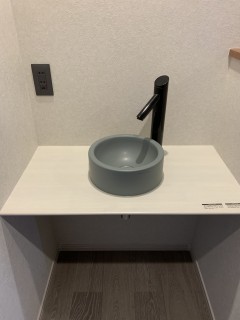 玄関ホールの手洗い