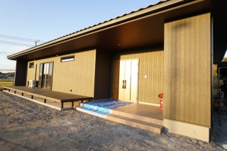 行方市完成見学会1日目