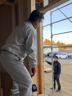 田山建設事務所新築工事・玄関ドア取付工事