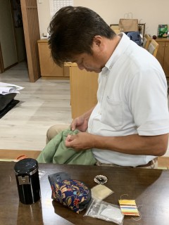 腕が痛いのでお休みしてます