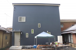 地震に強い家づくり　10/6日の様子