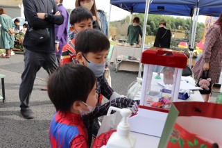 田山建設感謝祭・朝日ウッドテックのクレーンゲーム