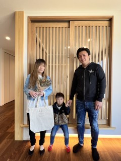 WBC優勝とお家のお引渡しにおめでとう