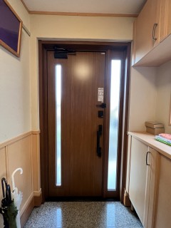 リフォーム２日目は玄関ドア