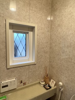 窓リフォーム最終日はトイレ