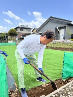 ゴールデンウィークイベントに向けて会場のメンテナンス