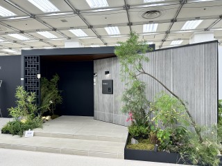 ウッドワン・タカショーのリアル展示会へ