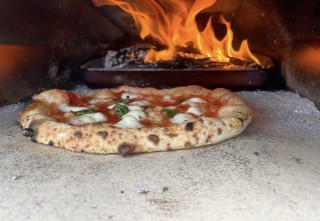 美味しいピザを買いに感謝祭へ行こう