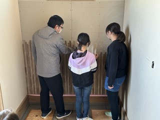 エコカラット・家族みんなで貼りました