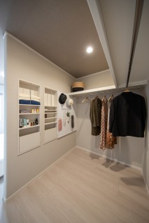 たやまのいえ　ウォークインクローゼットの新しい使い方