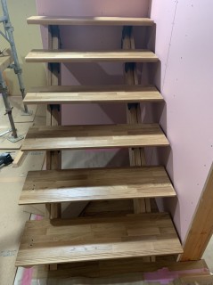 ワクワクするお家ができるまで。スケルトン階段