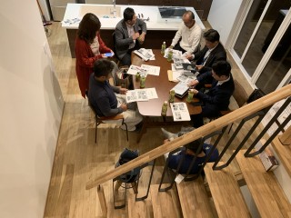 モデルハウス完成前に定例会議