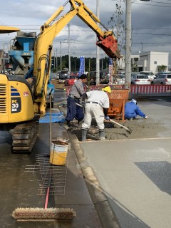 常磐の杜モデルハウスに駐車スペースできたよ！