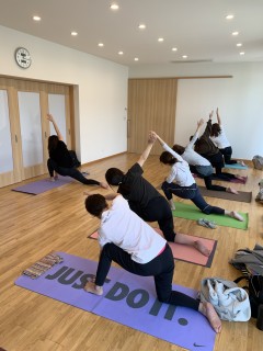 杜　de　YOGA　　～代謝UP　YOGA～