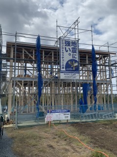 地震に強いテクノストラクチャーの家・工事が進んでます